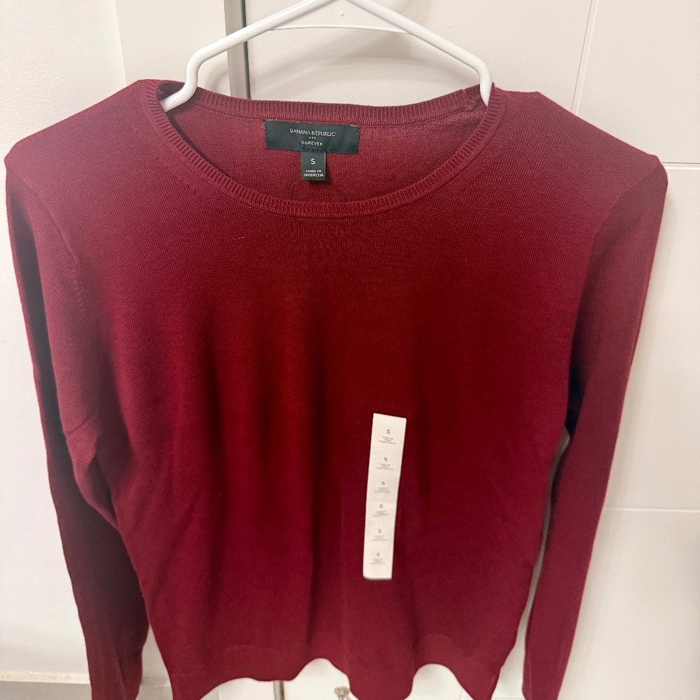 Banana Republic light knit sweater